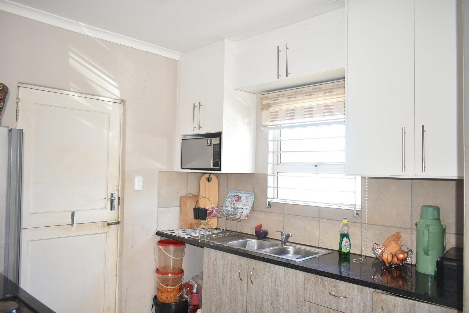 2 Bedroom Property for Sale in Kirkney Gauteng