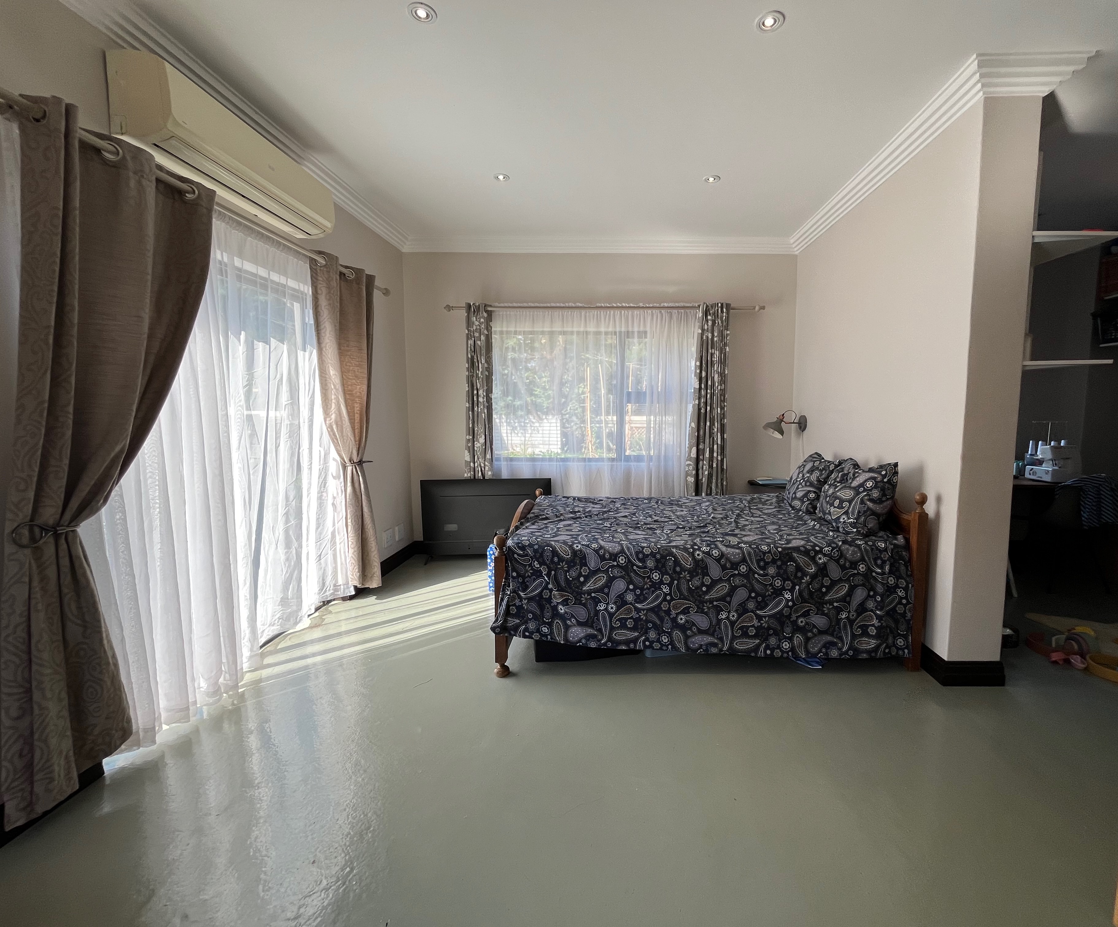 To Let 5 Bedroom Property for Rent in Newmark Estate Gauteng