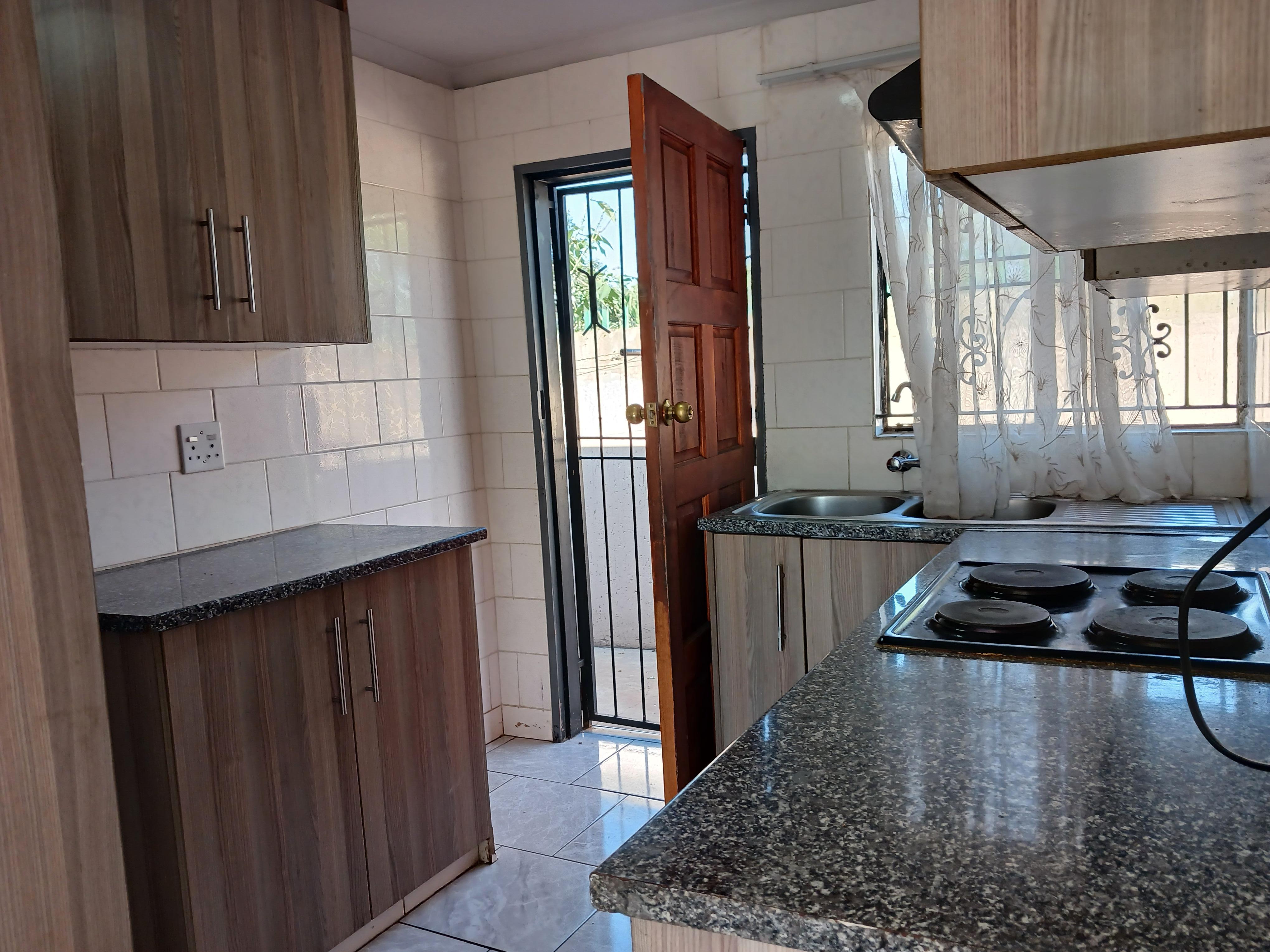 3 Bedroom Property for Sale in Chiawelo Gauteng