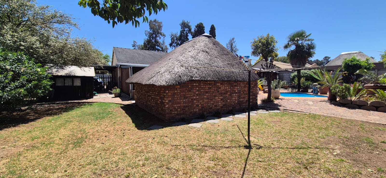 3 Bedroom Property for Sale in Brackendowns Gauteng