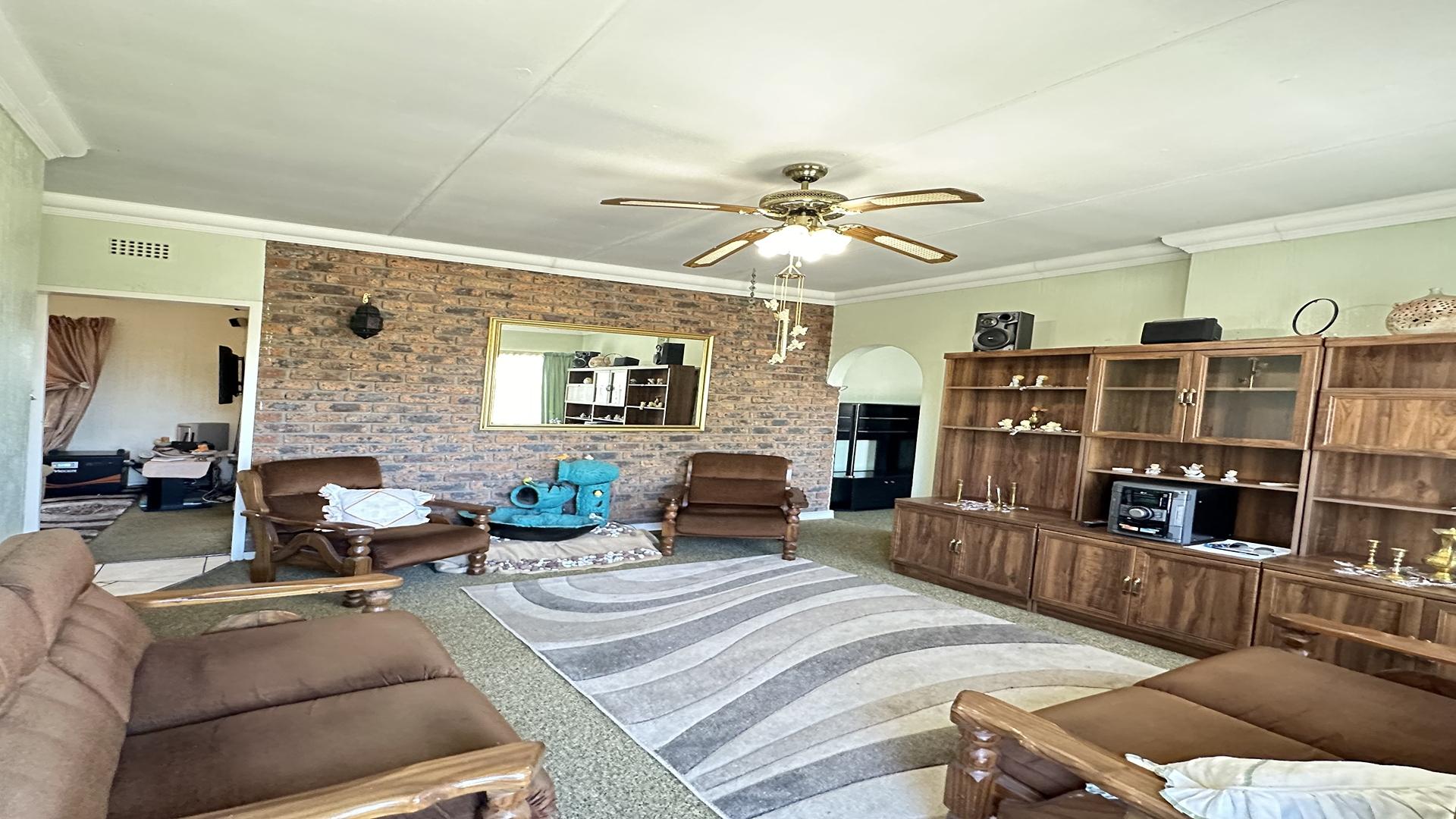 3 Bedroom Property for Sale in Bonaero Park Gauteng