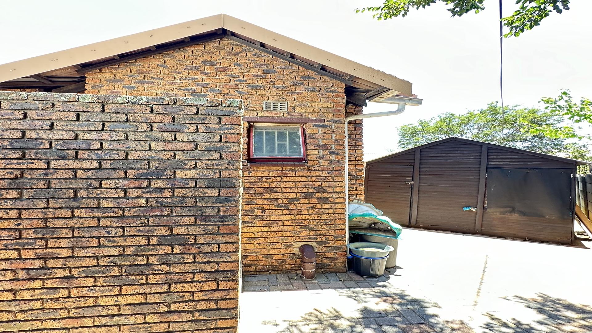 3 Bedroom Property for Sale in Bonaero Park Gauteng