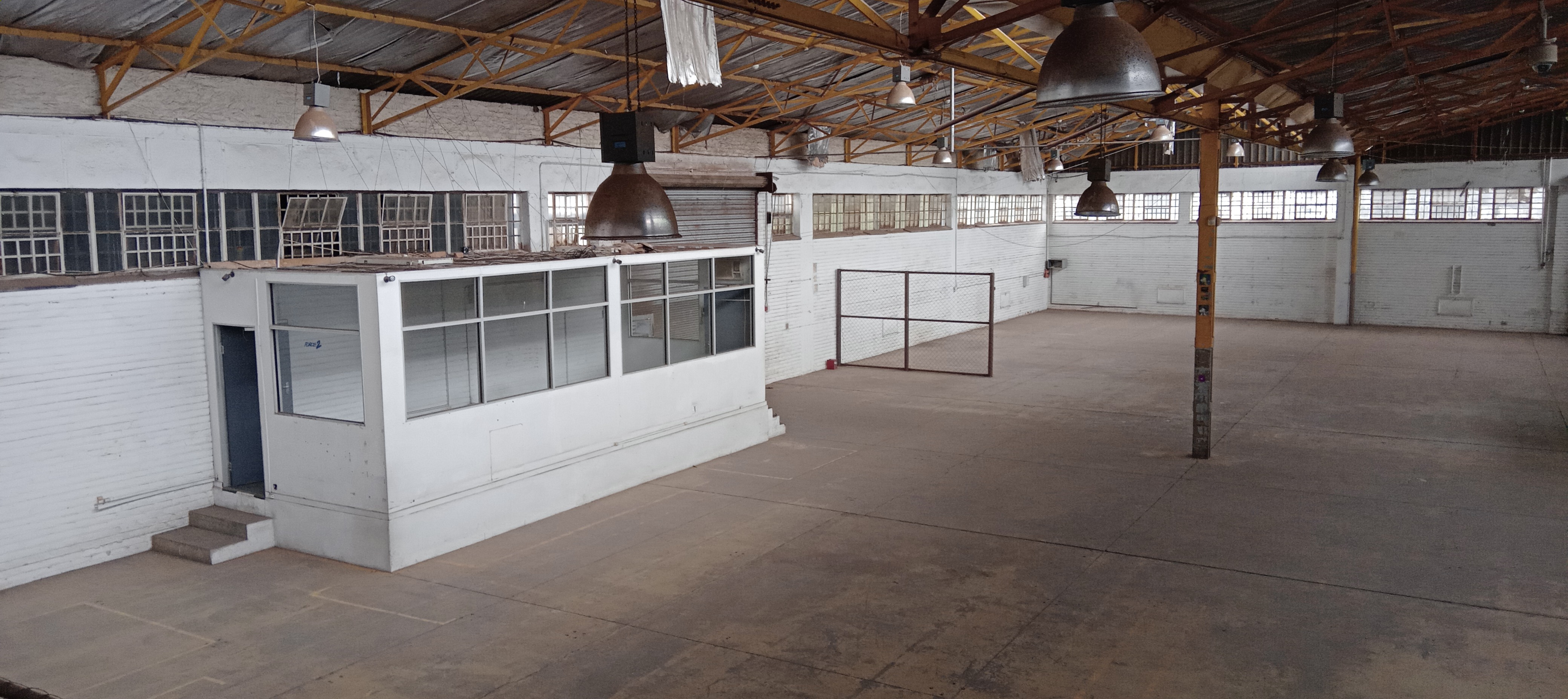 To Let commercial Property for Rent in Benrose Gauteng