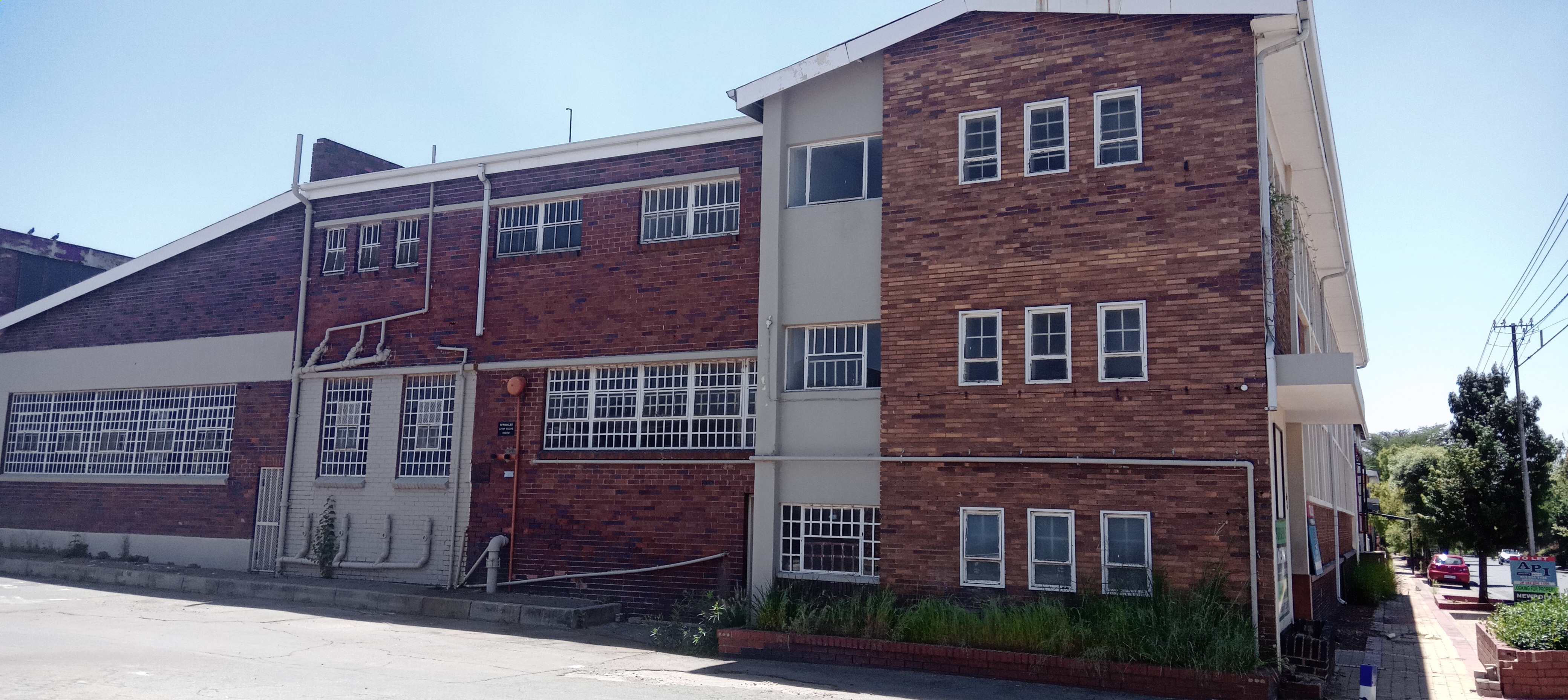 To Let commercial Property for Rent in Benrose Gauteng