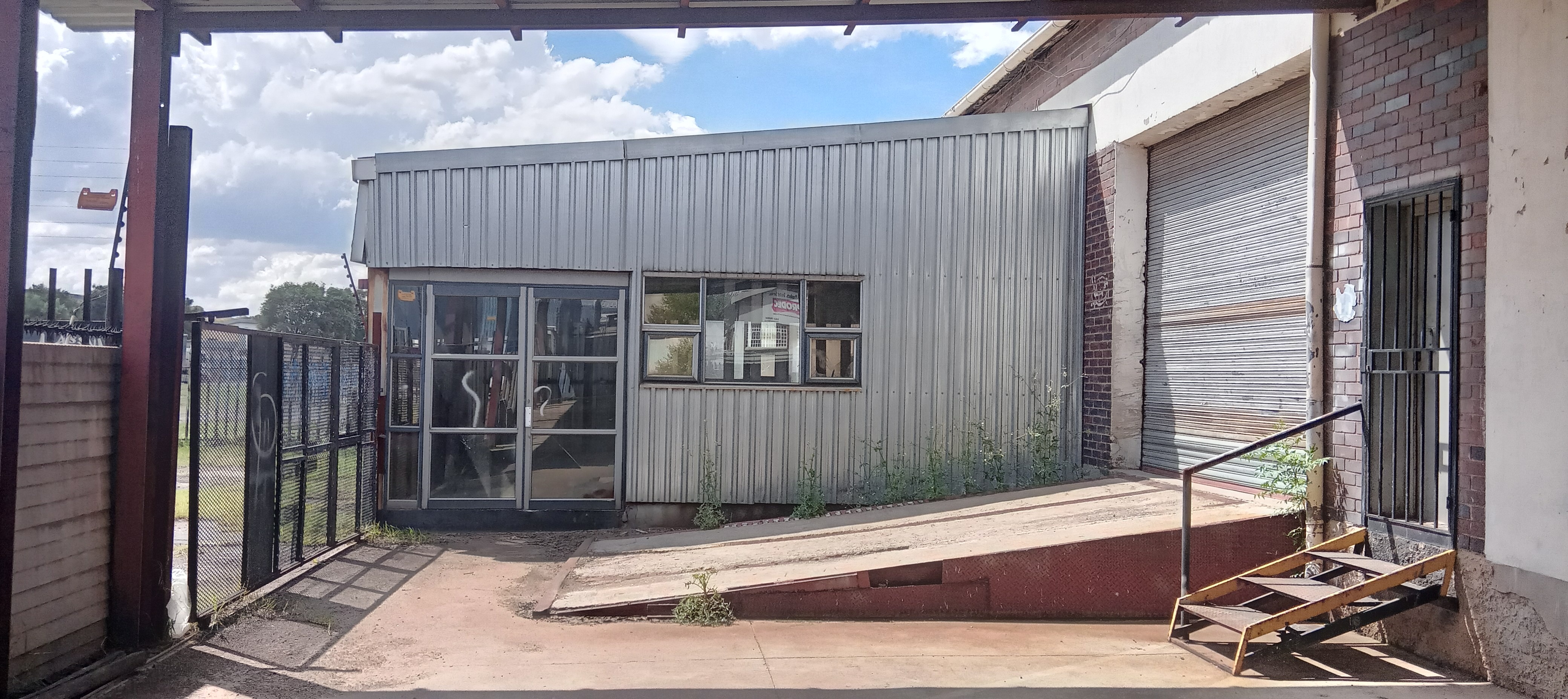 To Let commercial Property for Rent in Benrose Gauteng