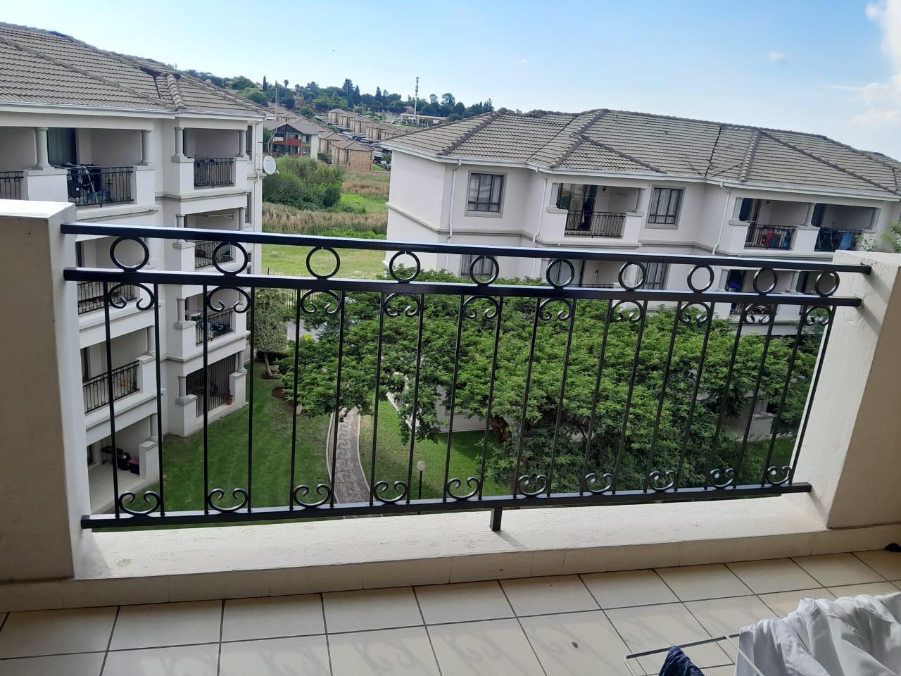 To Let 2 Bedroom Property for Rent in Noordwyk Gauteng