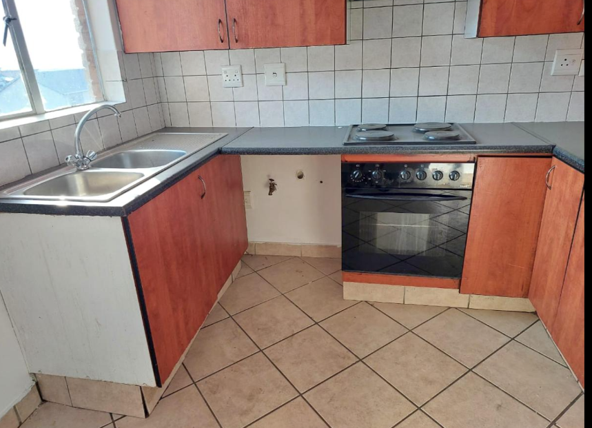 To Let 2 Bedroom Property for Rent in Vorna Valley Gauteng