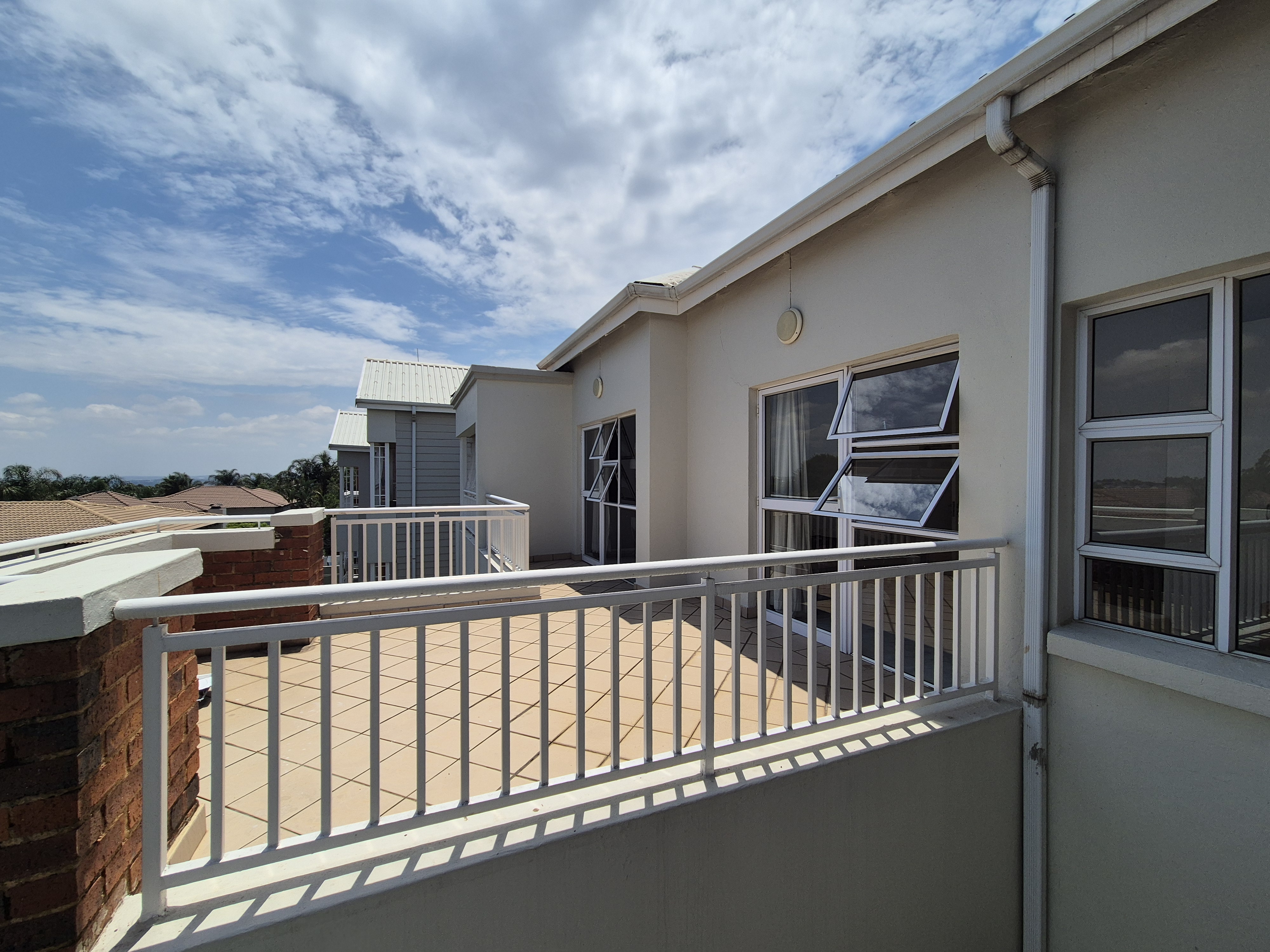 2 Bedroom Property for Sale in Greenstone Hill Gauteng