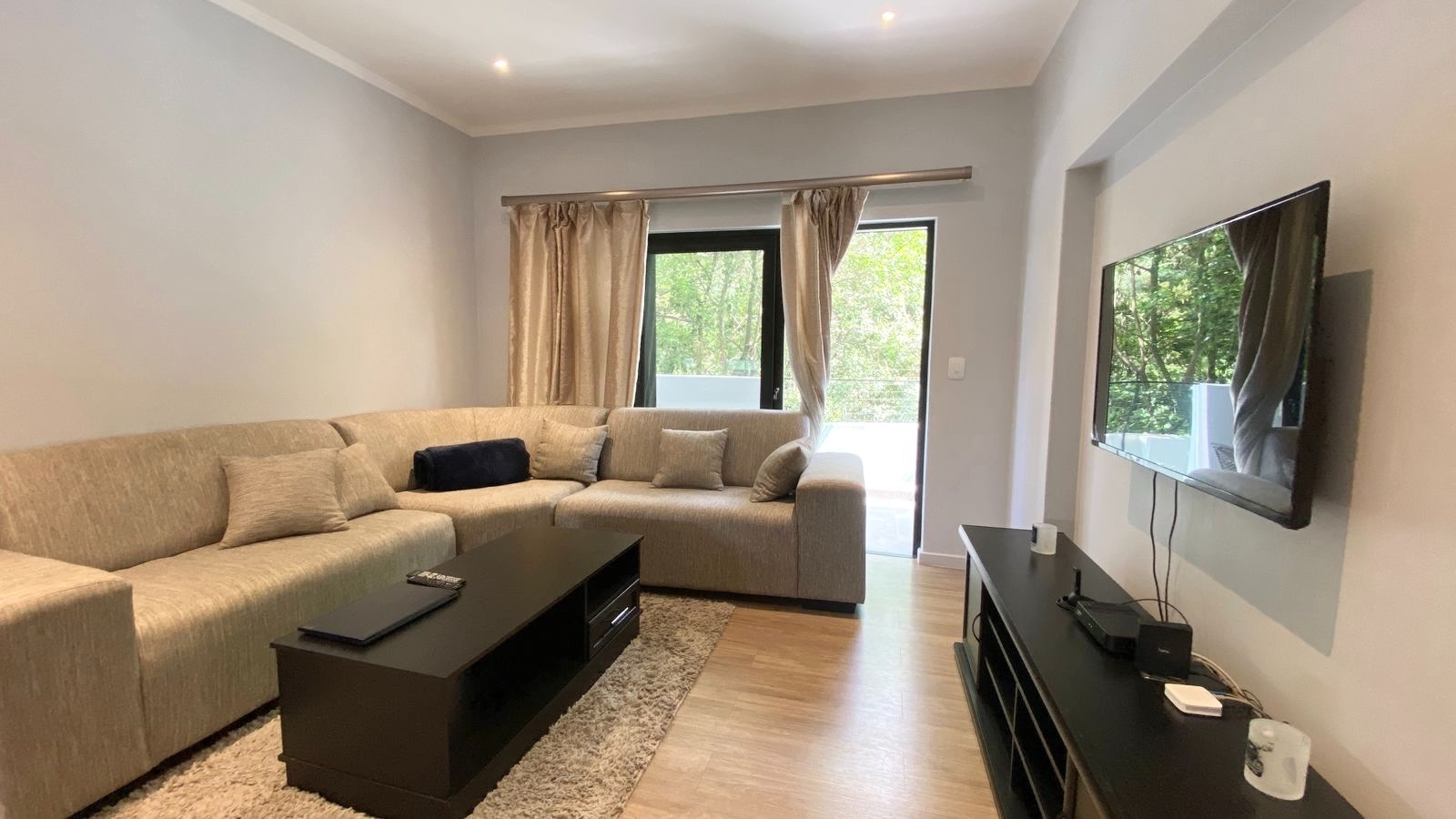 2 Bedroom Property for Sale in Rosebank Gauteng