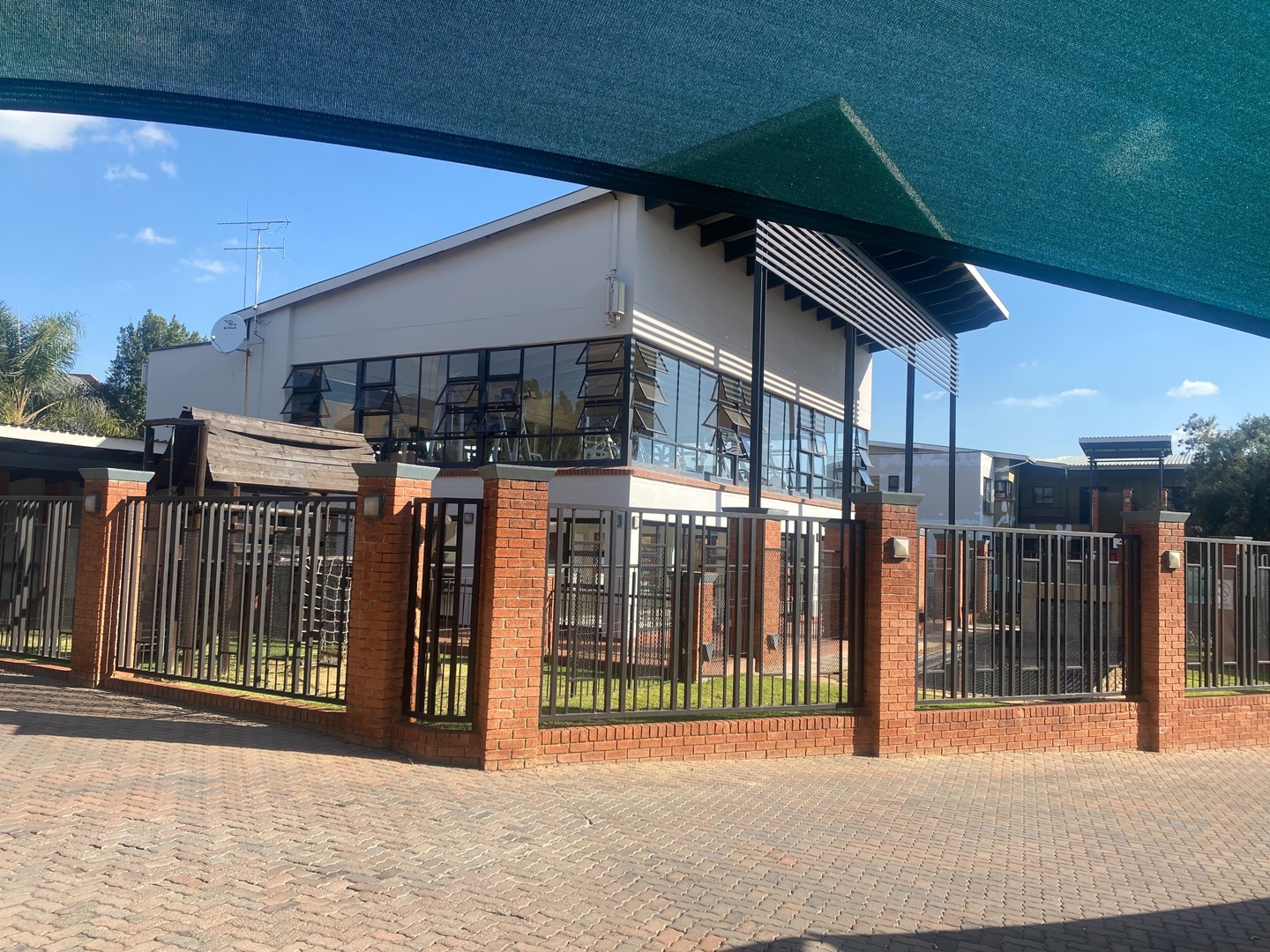 1 Bedroom Property for Sale in Douglasdale Gauteng