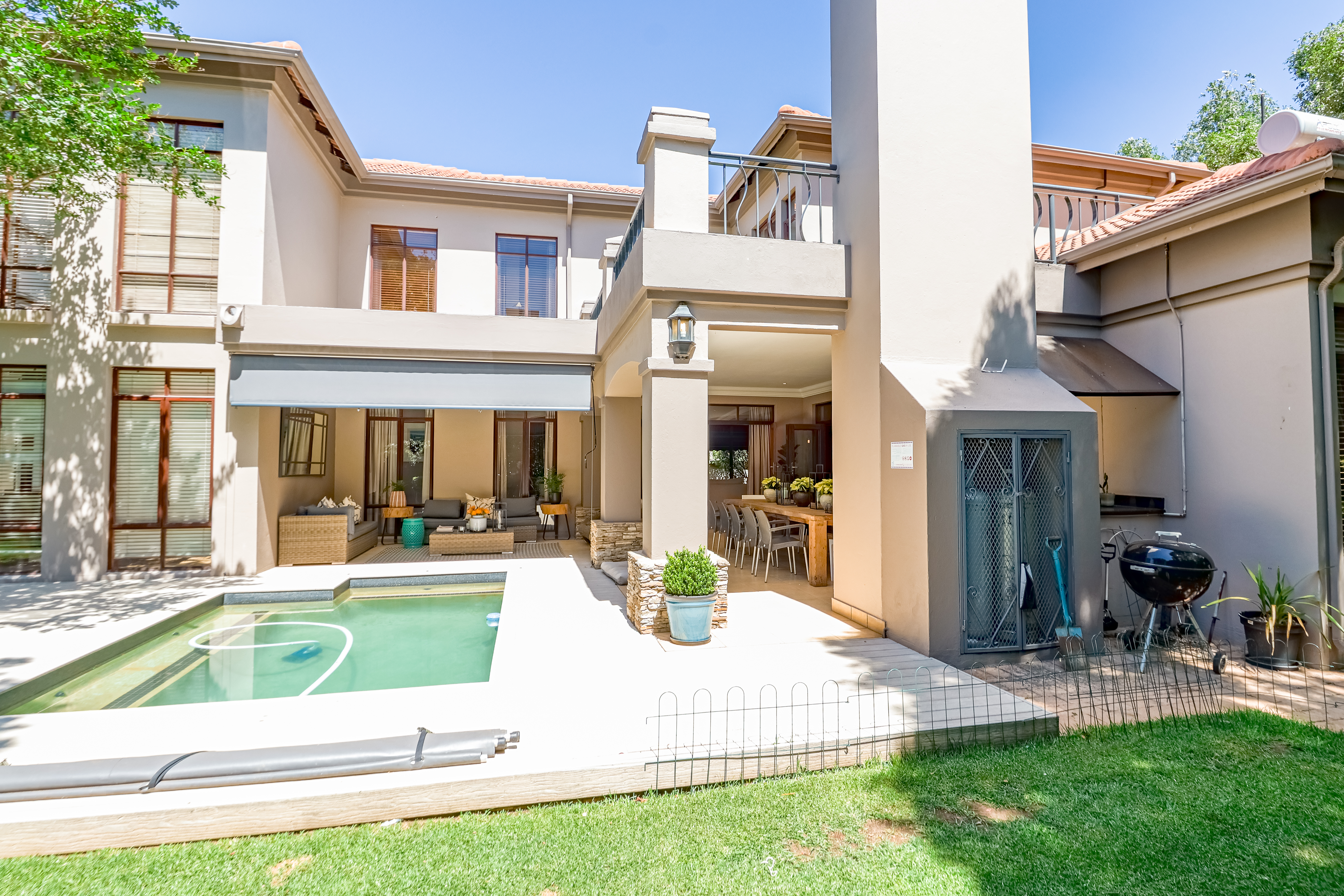 To Let 4 Bedroom Property for Rent in Silver Lakes Golf Estate Gauteng