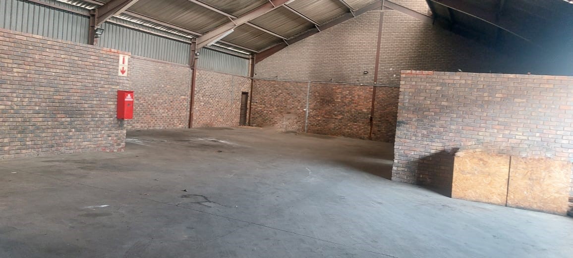 To Let commercial Property for Rent in Anderbolt Gauteng