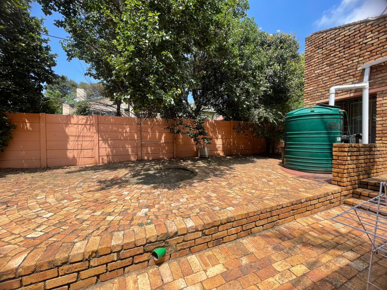 3 Bedroom Property for Sale in Helderkruin Gauteng