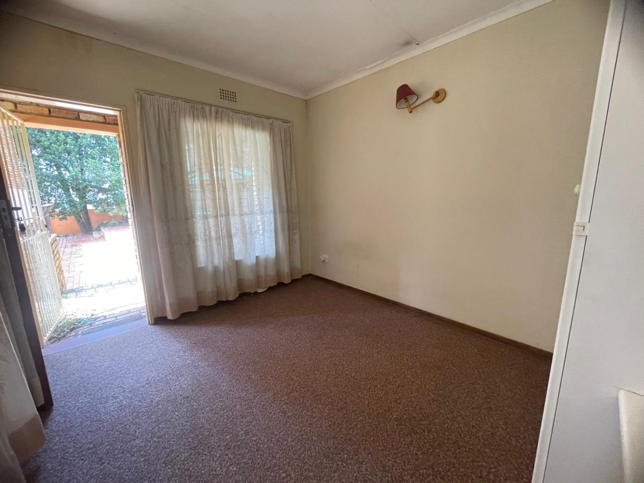 3 Bedroom Property for Sale in Helderkruin Gauteng