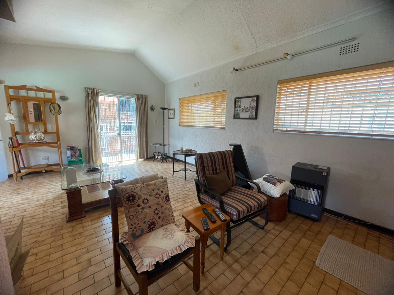 3 Bedroom Property for Sale in Helderkruin Gauteng