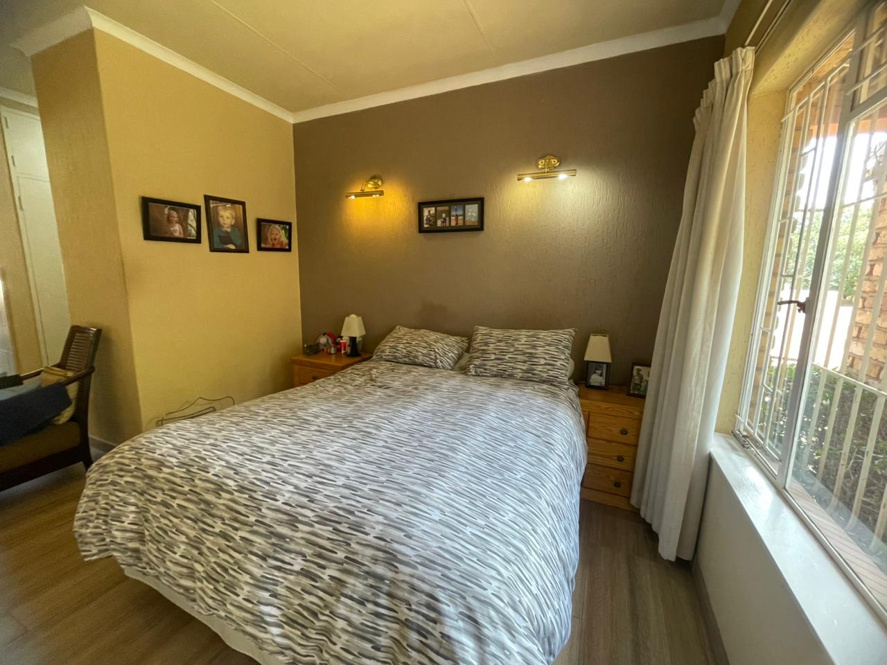 3 Bedroom Property for Sale in Helderkruin Gauteng