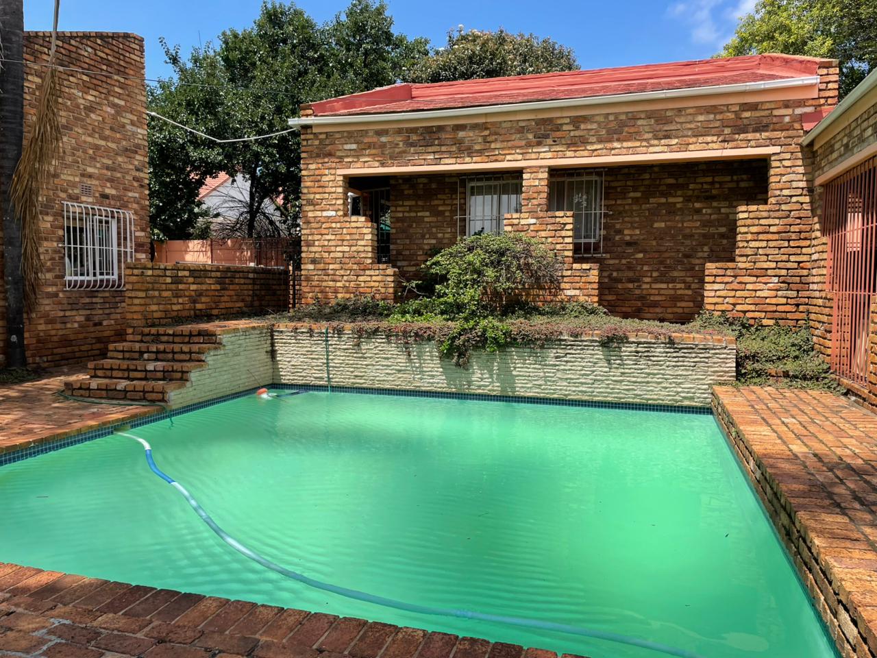 3 Bedroom Property for Sale in Helderkruin Gauteng