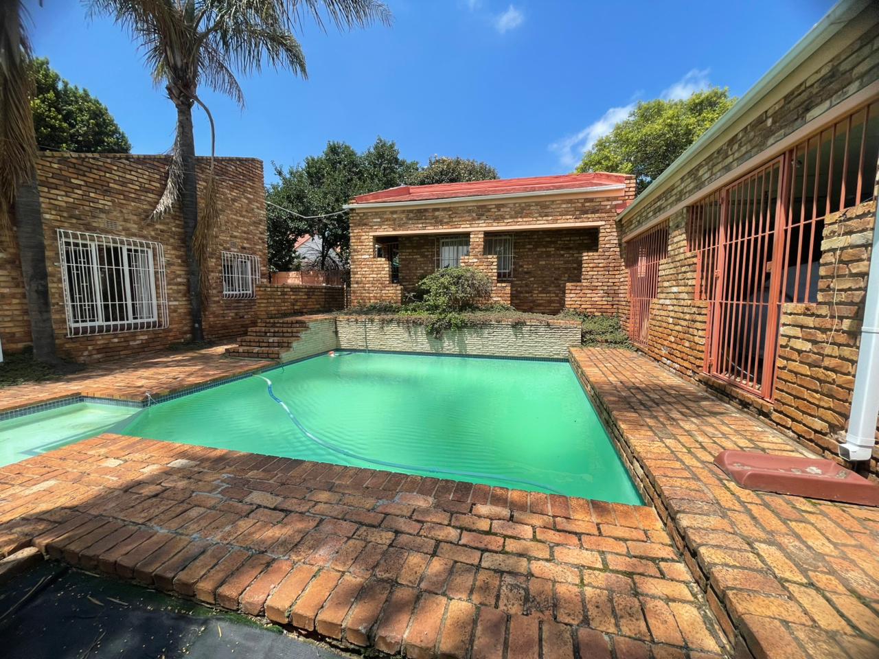 3 Bedroom Property for Sale in Helderkruin Gauteng