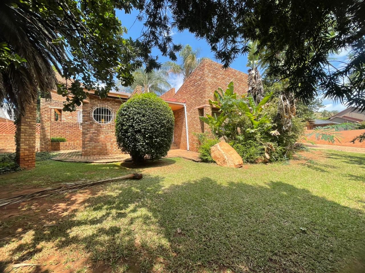 3 Bedroom Property for Sale in Helderkruin Gauteng