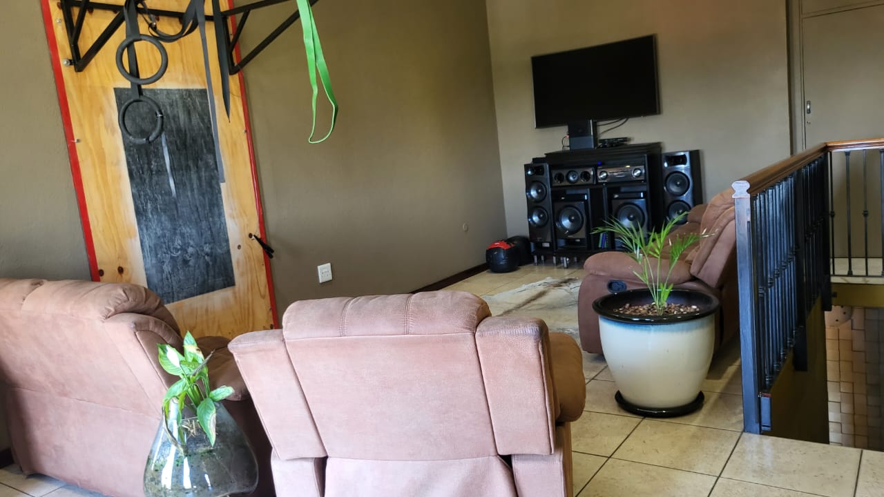 3 Bedroom Property for Sale in Wilro Park Gauteng