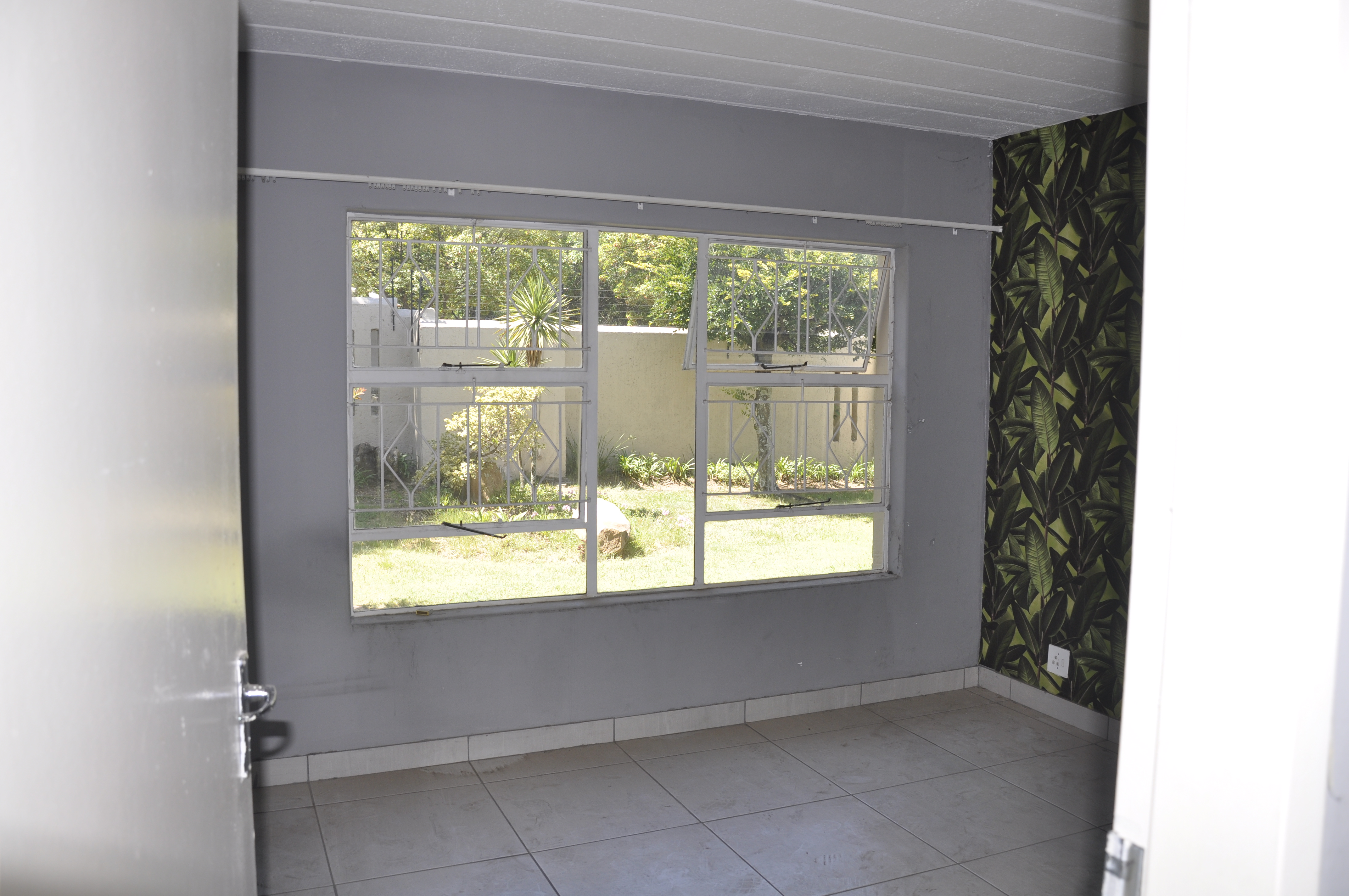 2 Bedroom Property for Sale in Buccleuch Gauteng