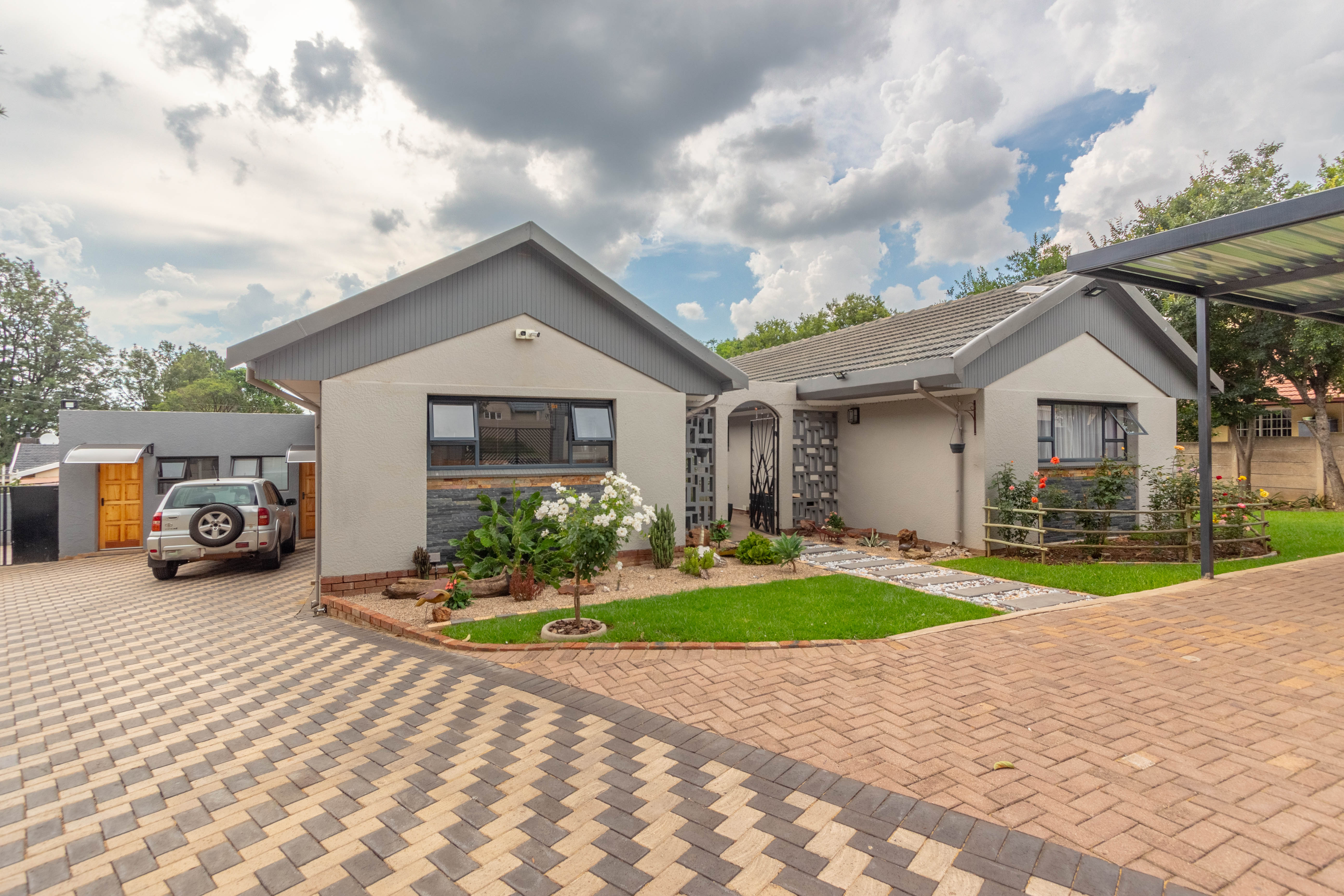 4 Bedroom Property for Sale in Eden Glen Gauteng