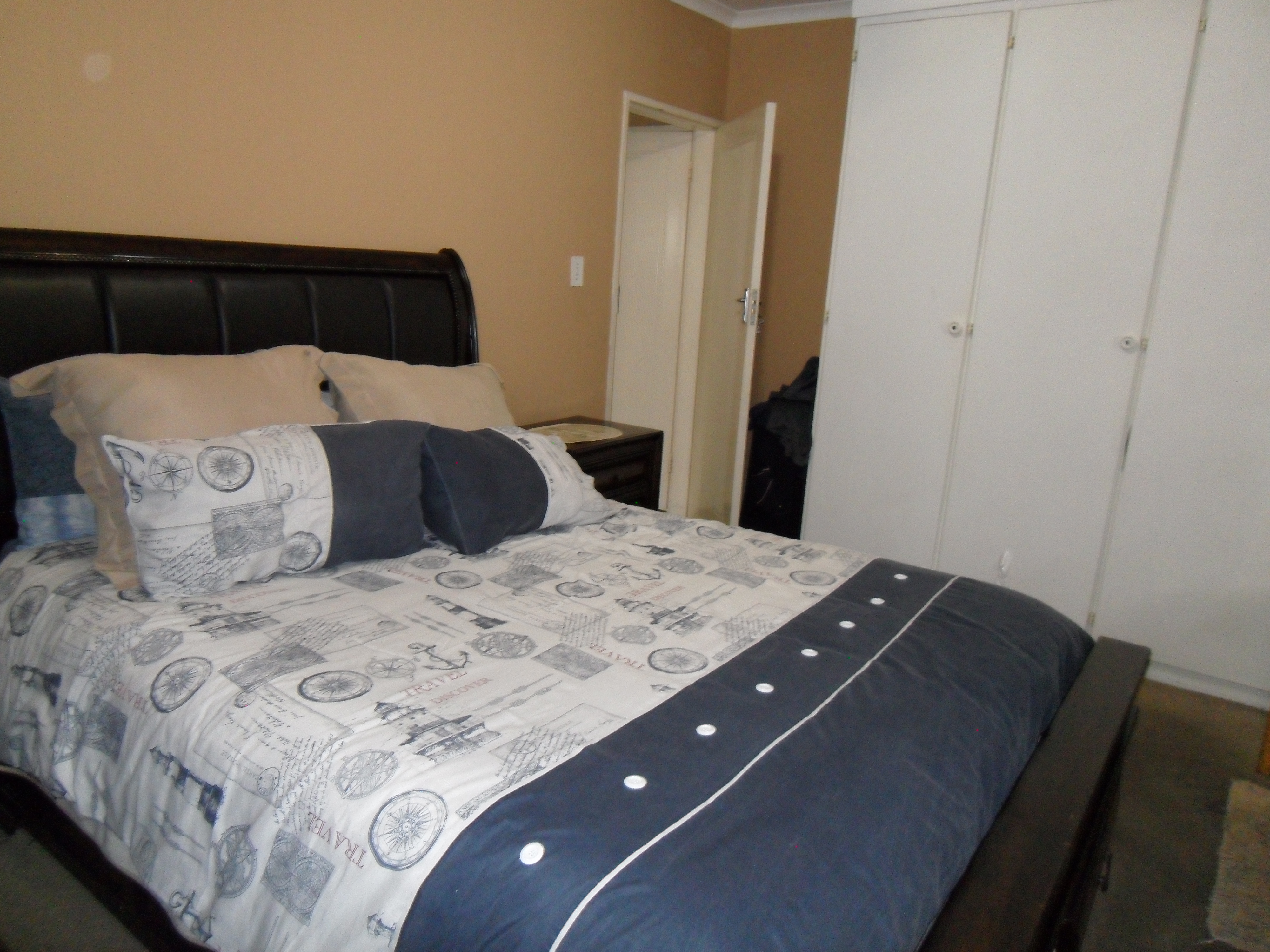 2 Bedroom Property for Sale in Corlett Gardens Gauteng