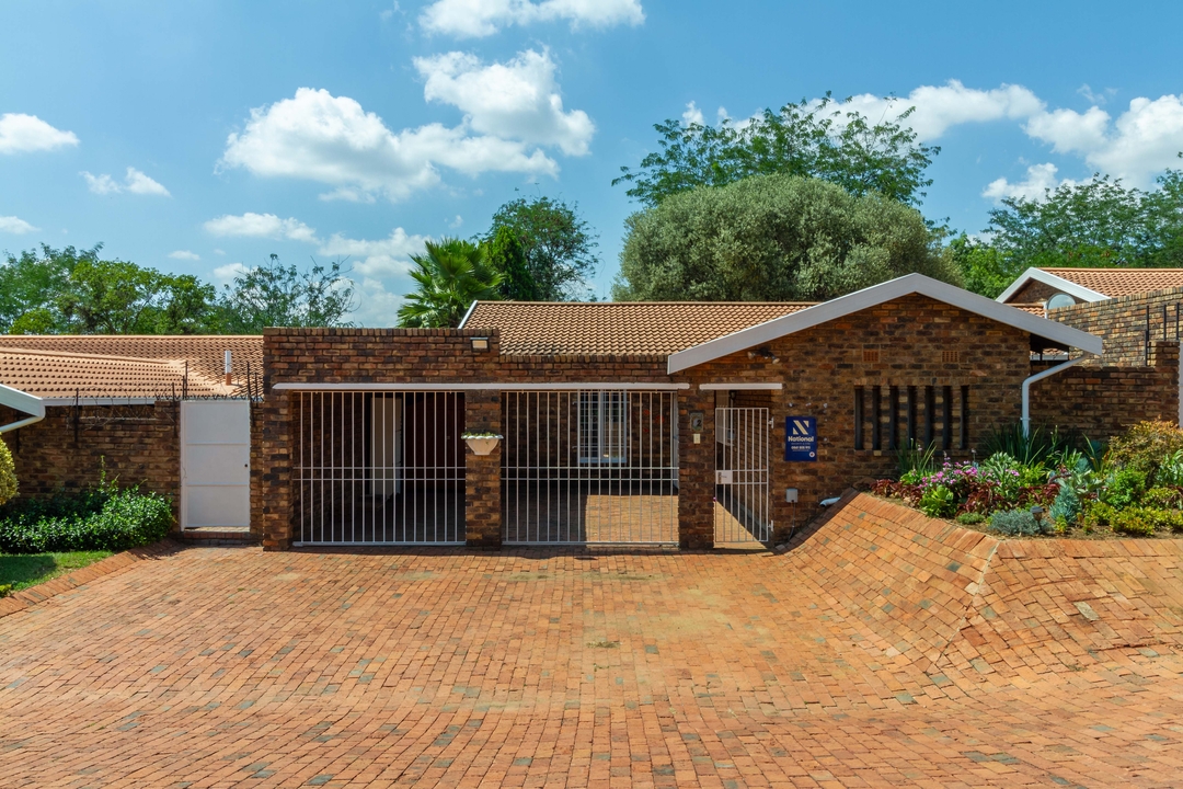 3 Bedroom Property for Sale in Gallo Manor Gauteng