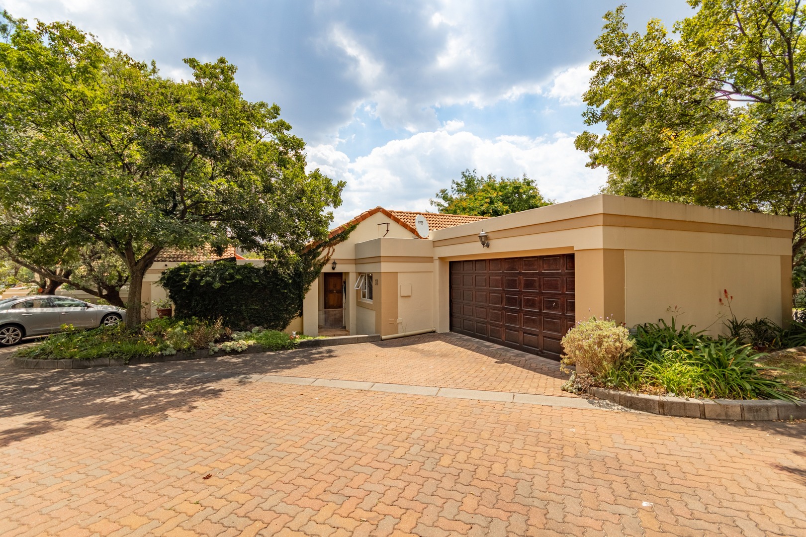 3 Bedroom Property for Sale in Bryanston Gauteng