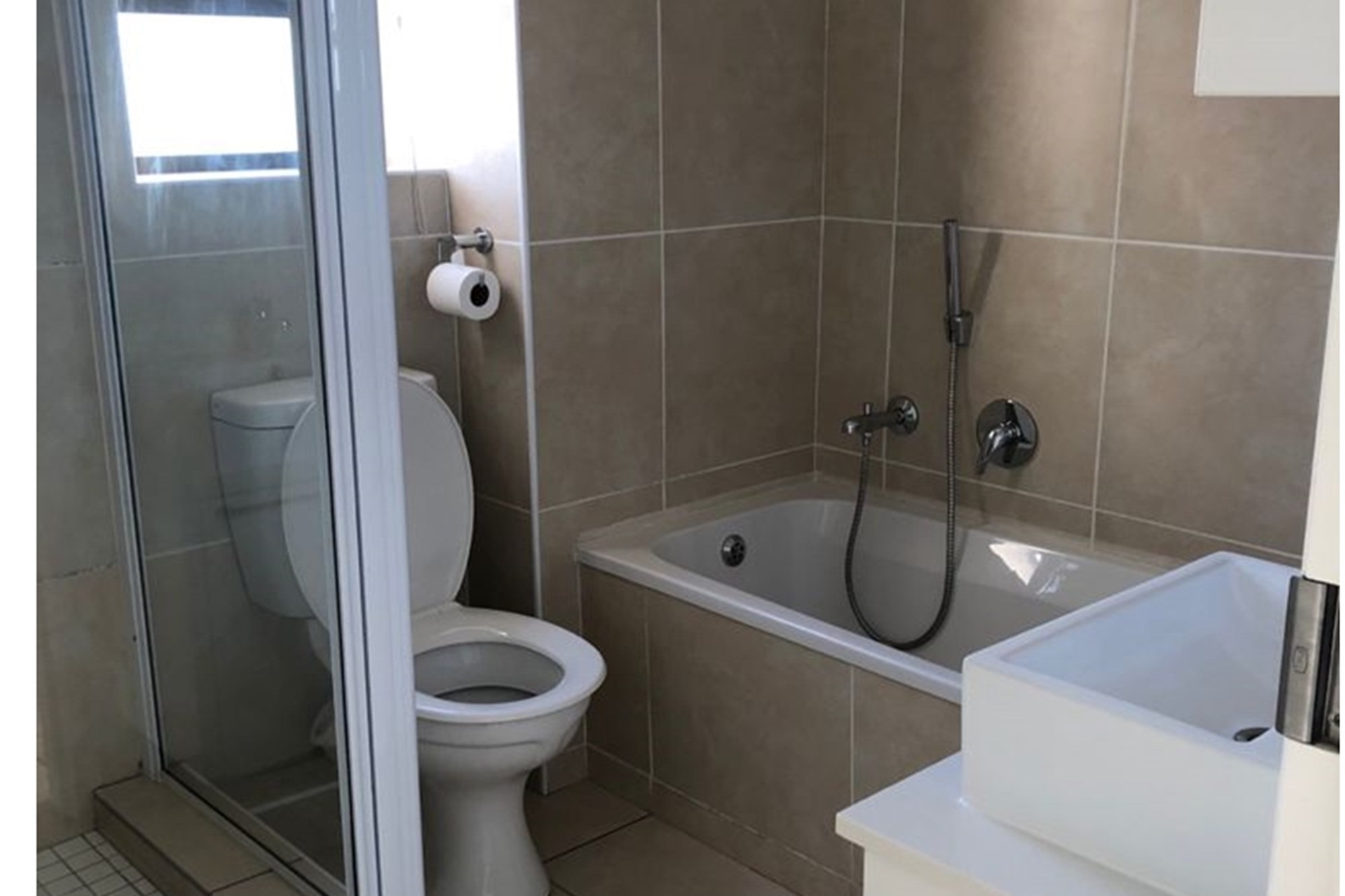 2 Bedroom Property for Sale in Barbeque Downs Gauteng