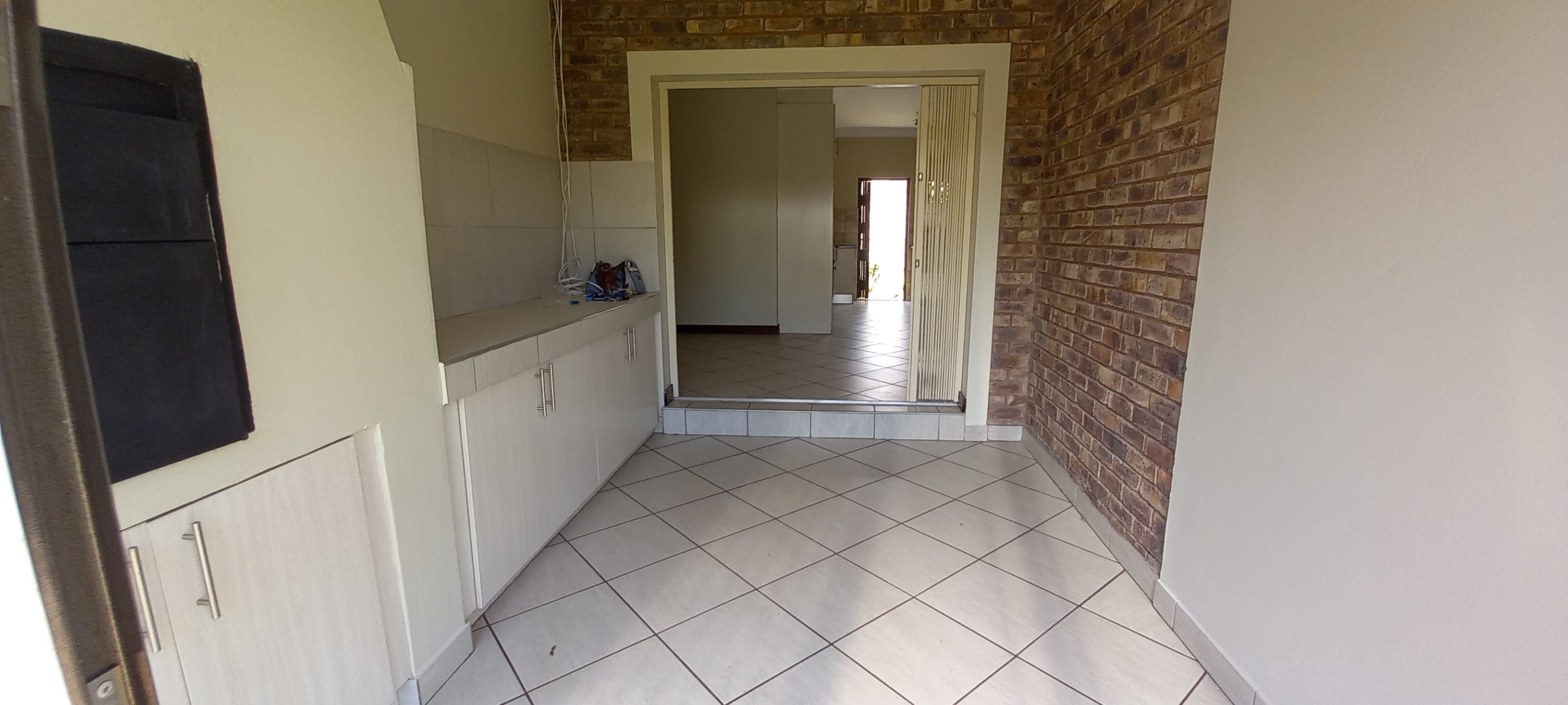 To Let 3 Bedroom Property for Rent in Waverley Gauteng