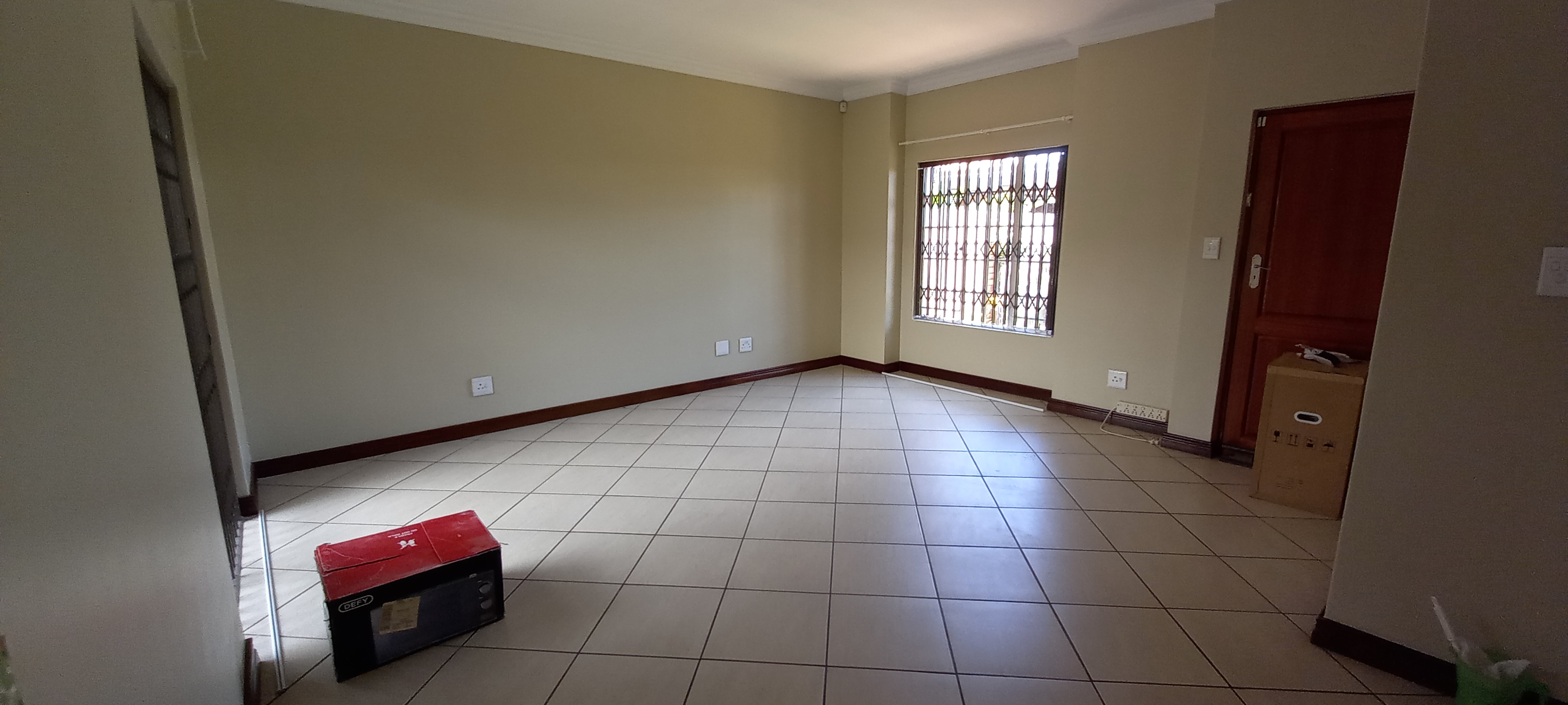 To Let 3 Bedroom Property for Rent in Waverley Gauteng