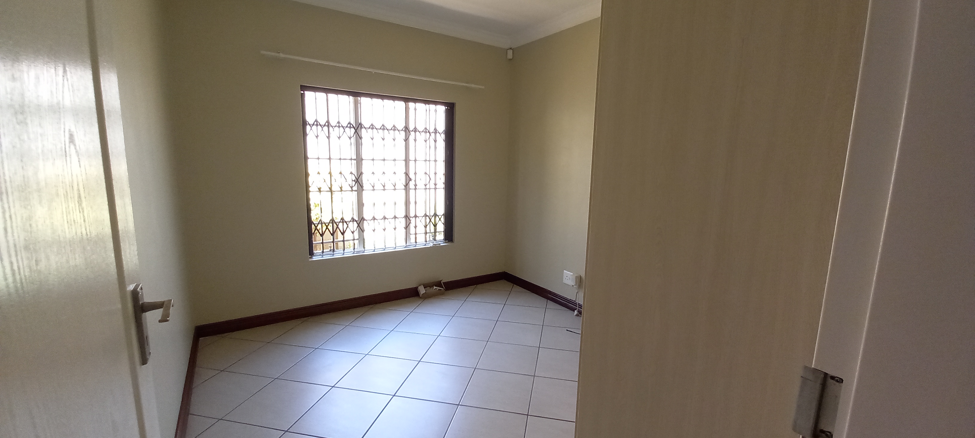 To Let 3 Bedroom Property for Rent in Waverley Gauteng