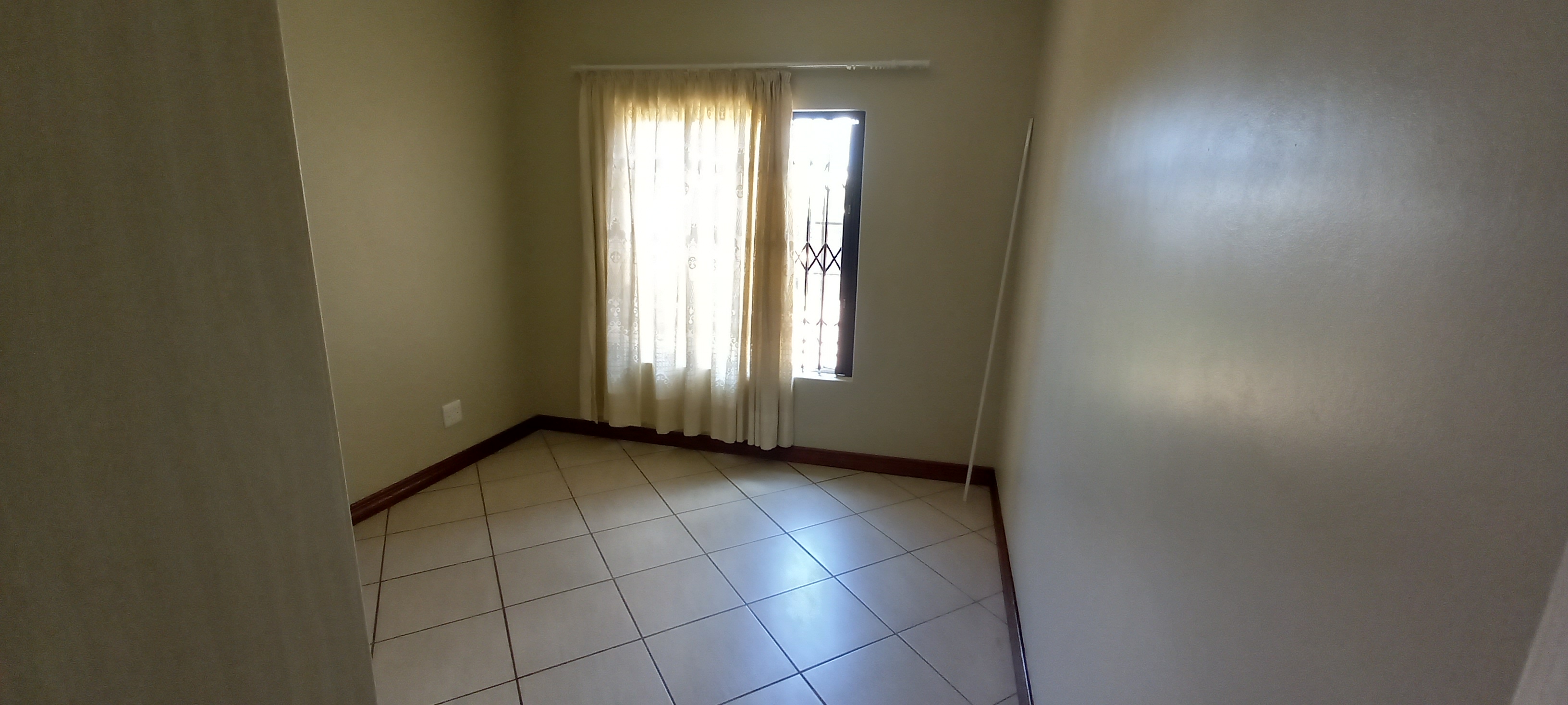 To Let 3 Bedroom Property for Rent in Waverley Gauteng