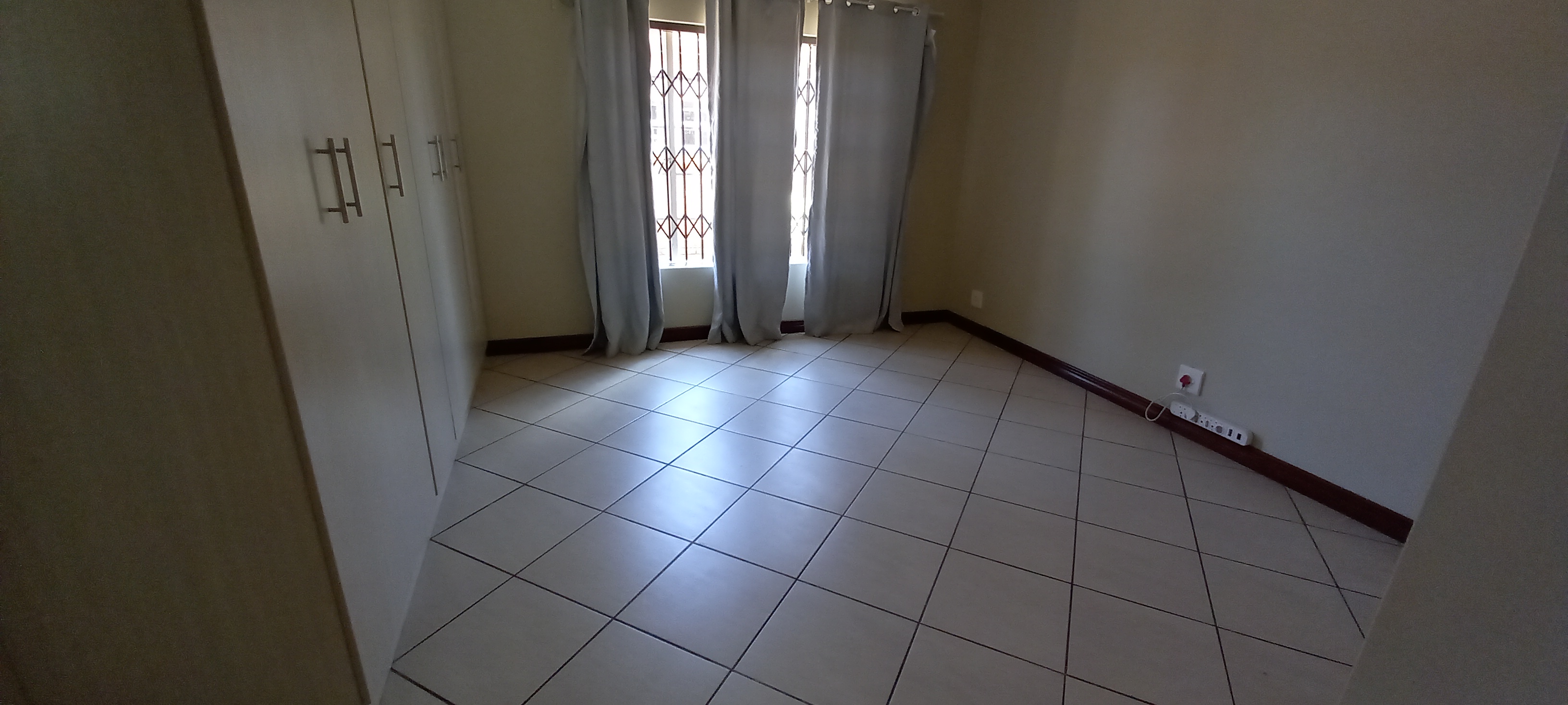 To Let 3 Bedroom Property for Rent in Waverley Gauteng