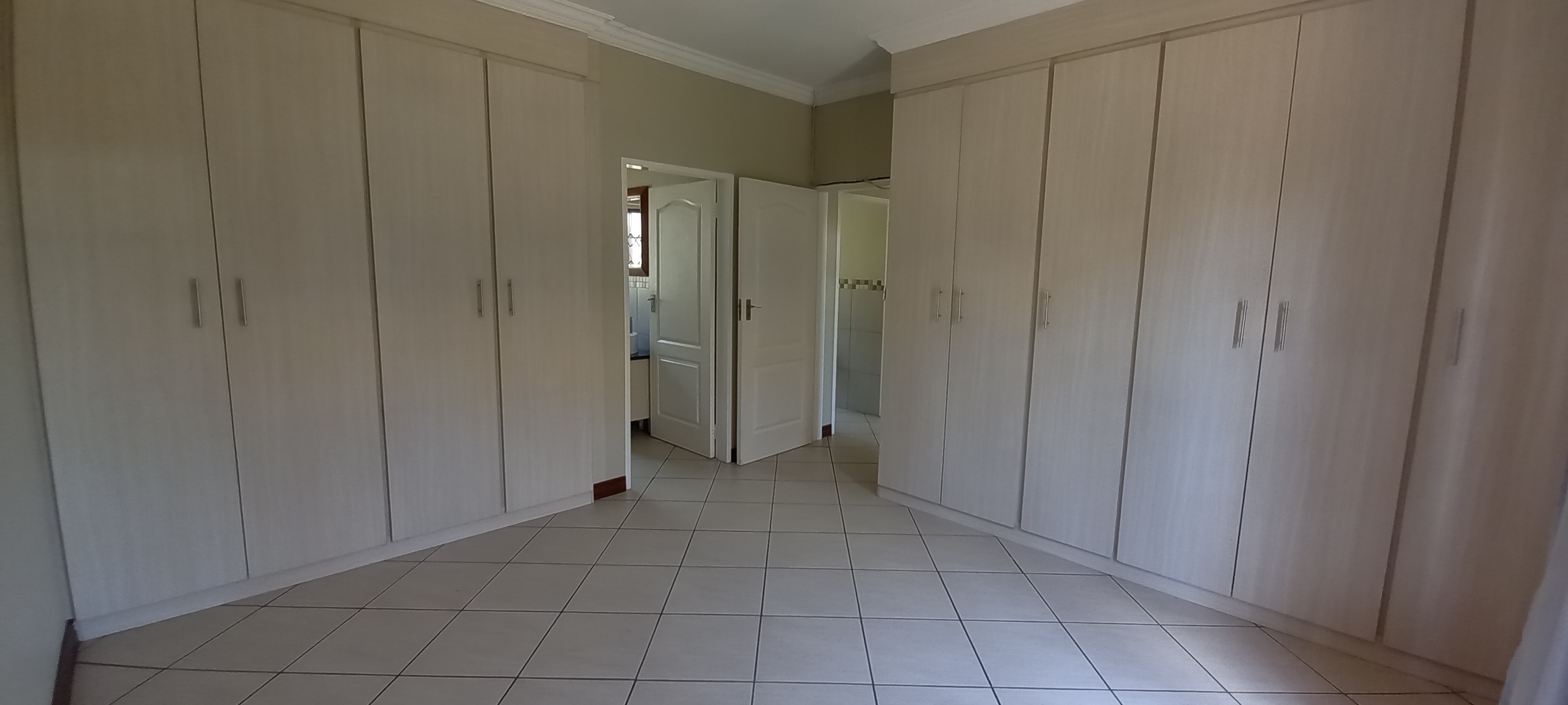 To Let 3 Bedroom Property for Rent in Waverley Gauteng