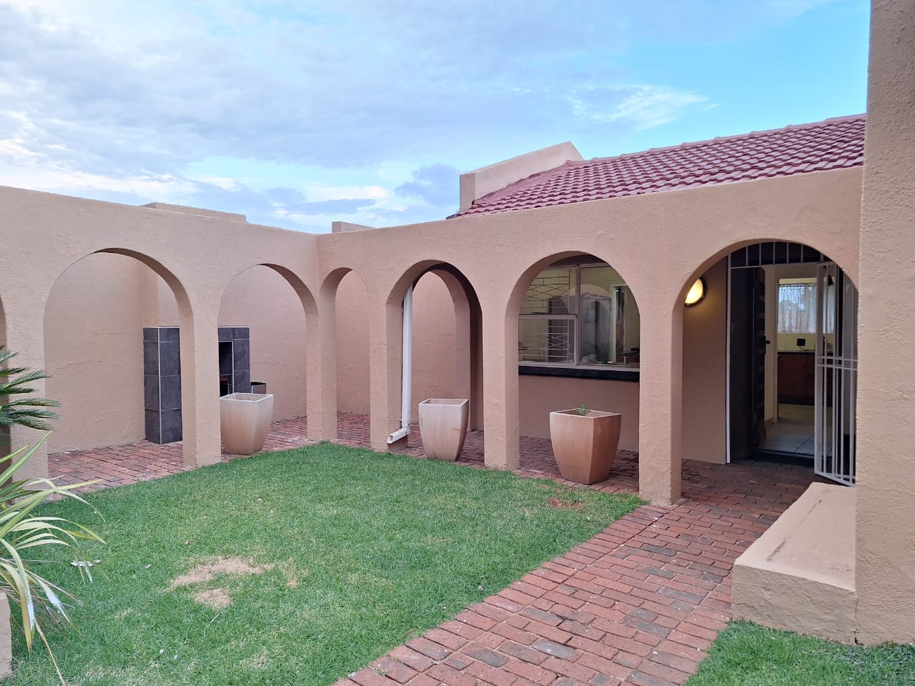 3 Bedroom Property for Sale in Birchleigh Gauteng