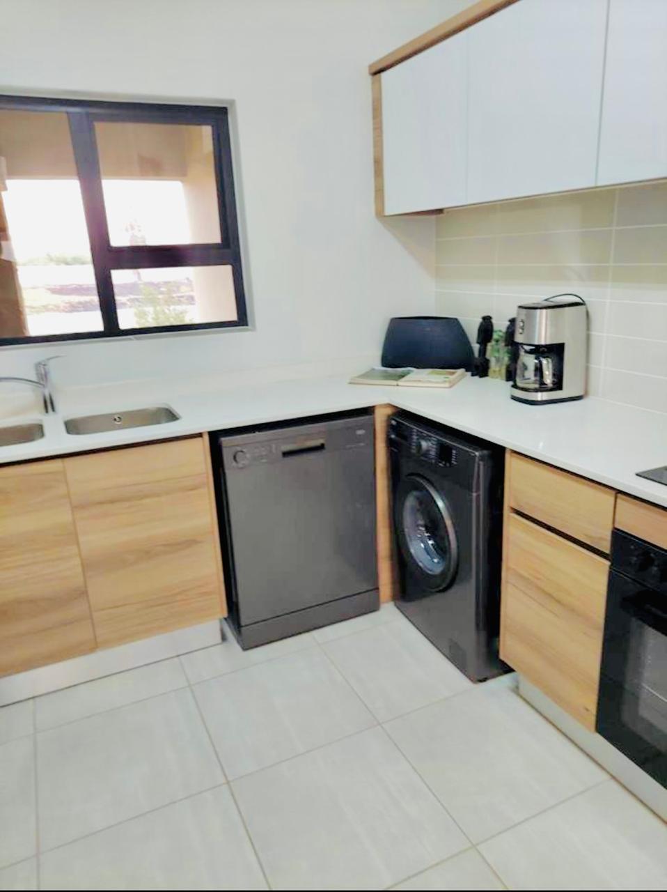 To Let 2 Bedroom Property for Rent in Waterfall Gauteng