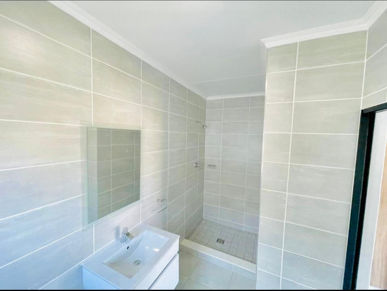 To Let 2 Bedroom Property for Rent in Waterfall Gauteng