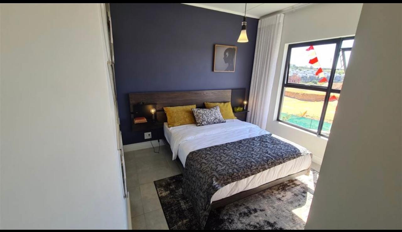 To Let 2 Bedroom Property for Rent in Waterfall Gauteng