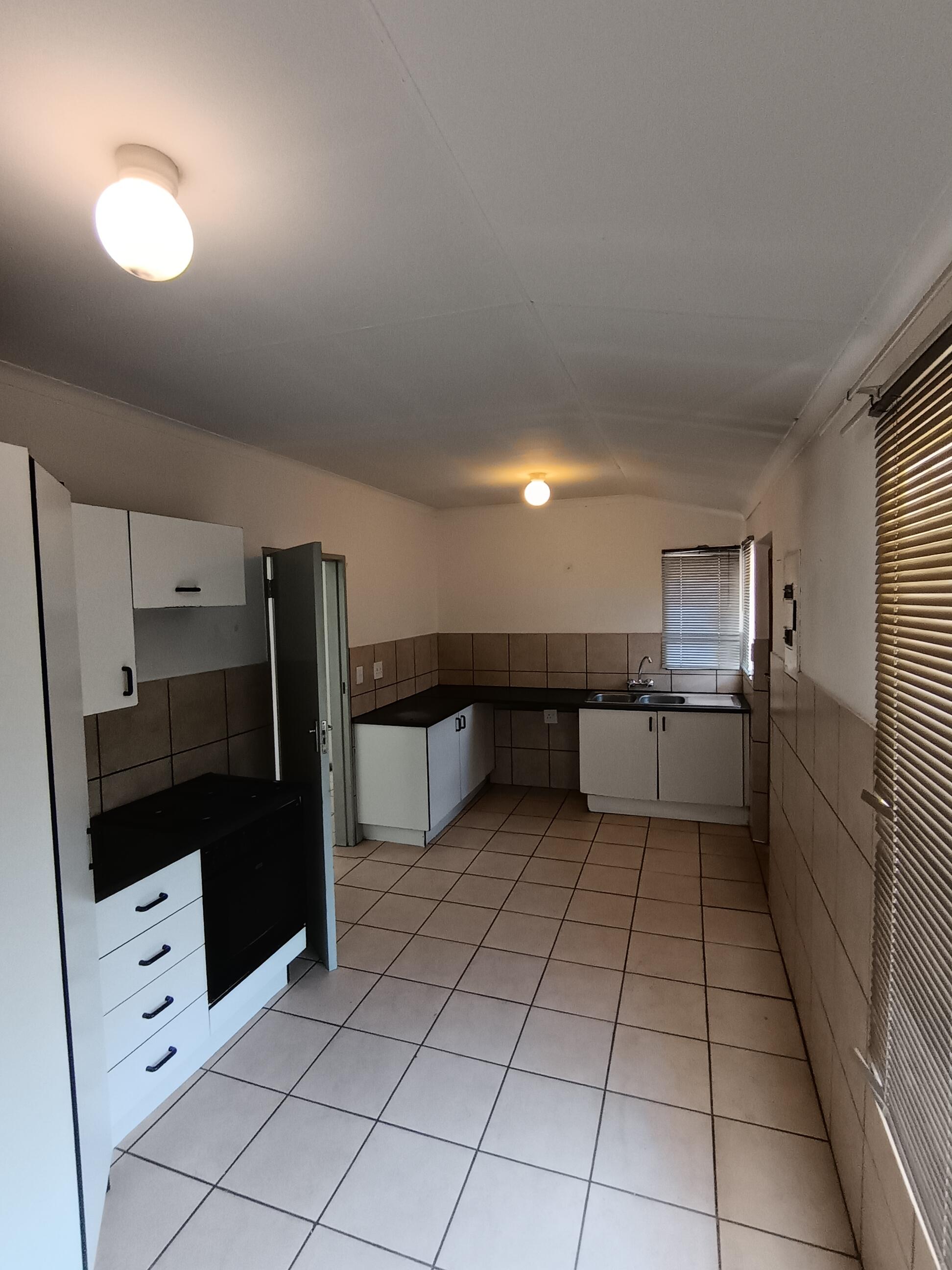 2 Bedroom Property for Sale in Vanderbijlpark CW 5 Gauteng