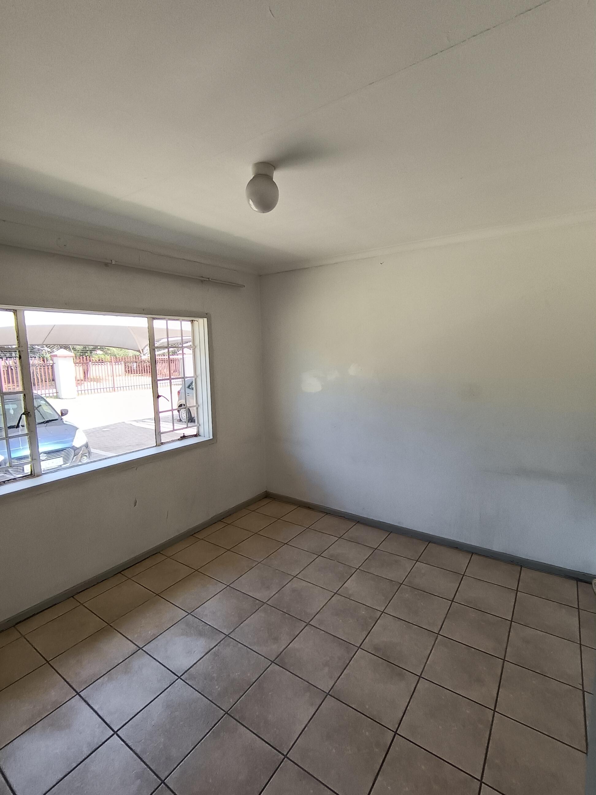 2 Bedroom Property for Sale in Vanderbijlpark CW 5 Gauteng