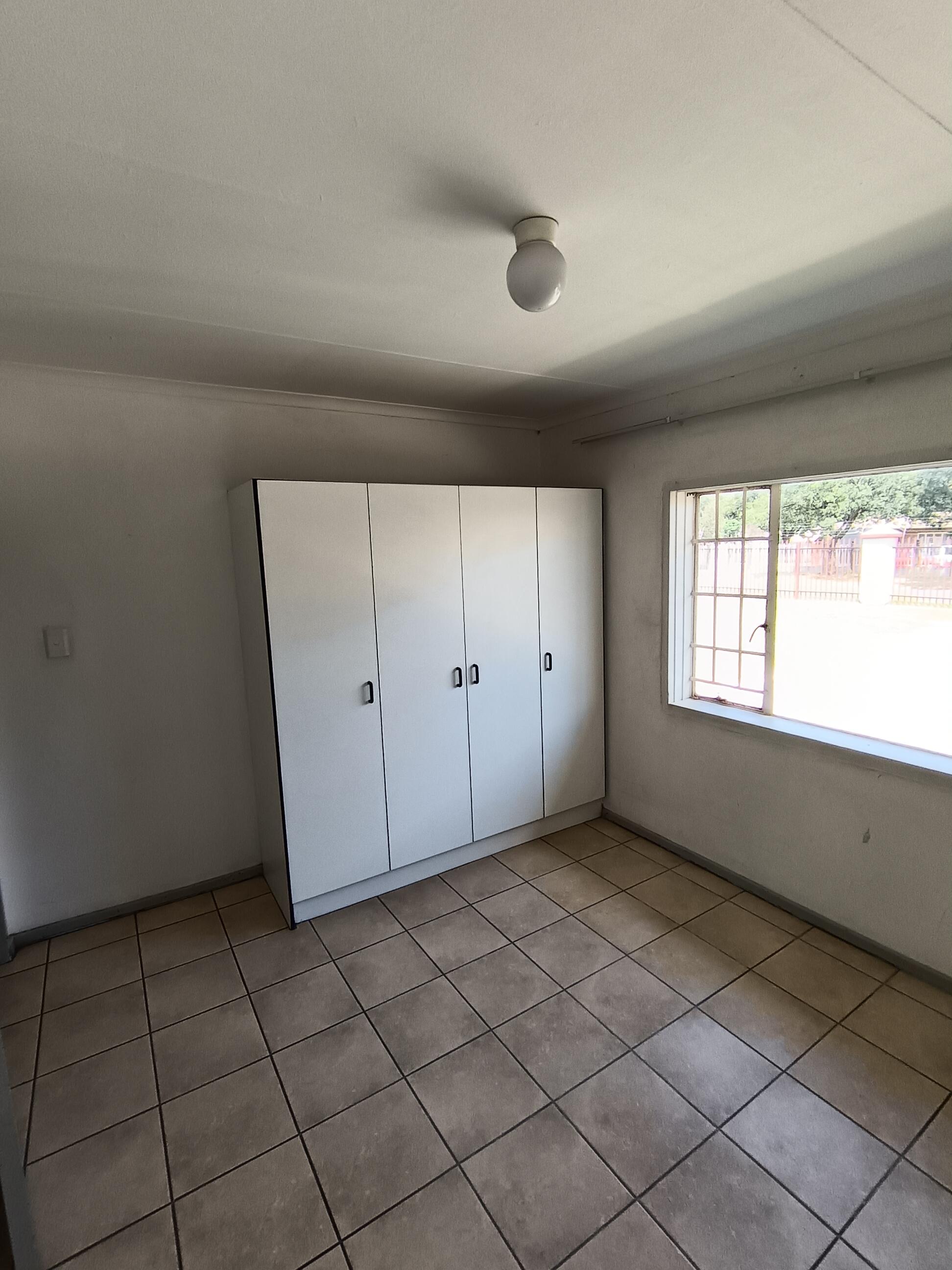 2 Bedroom Property for Sale in Vanderbijlpark CW 5 Gauteng