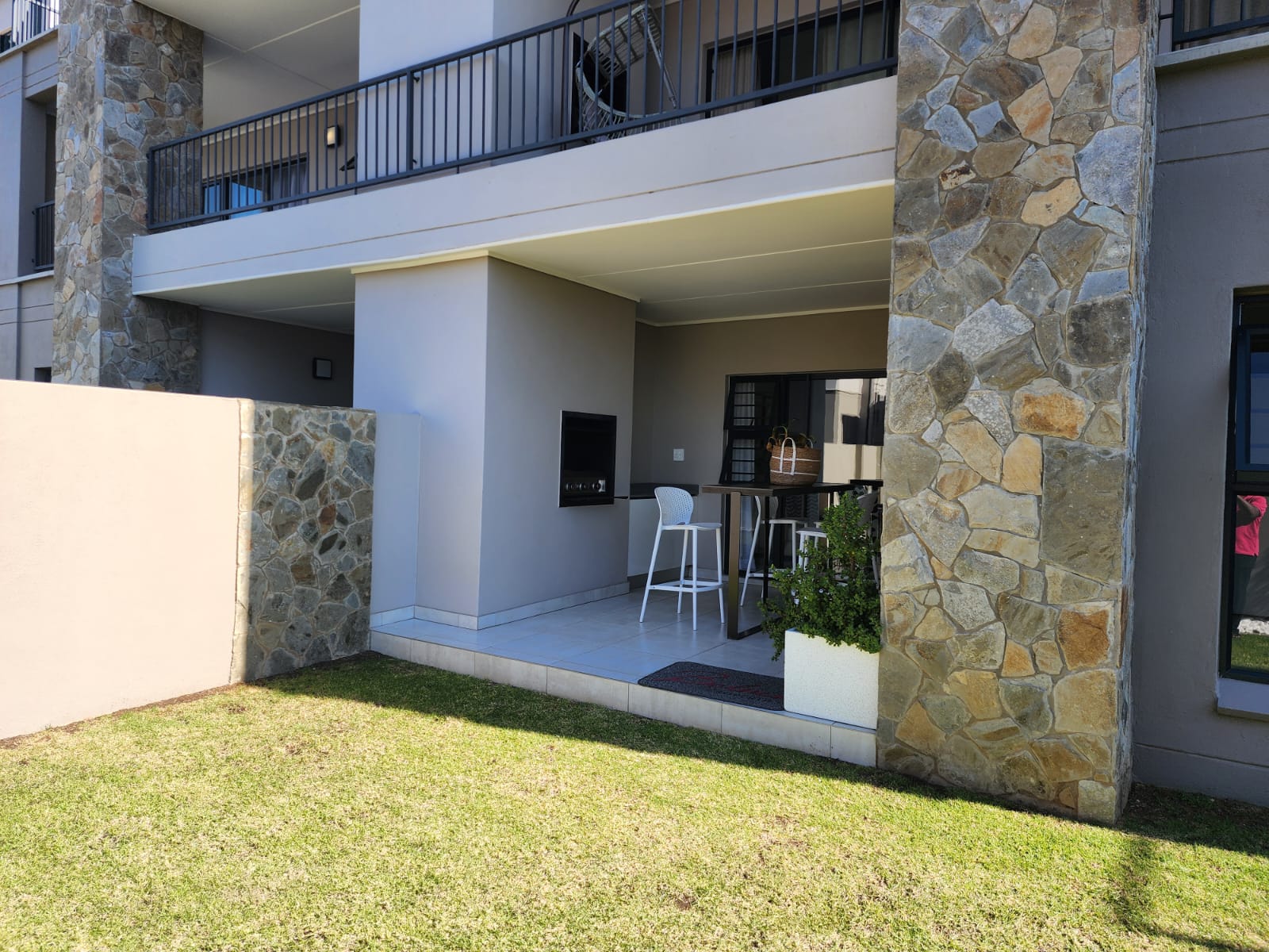 To Let 3 Bedroom Property for Rent in Waterfall Gauteng