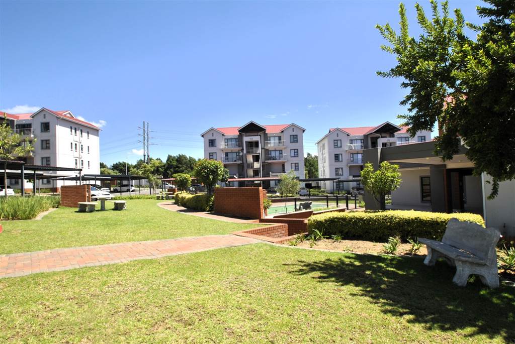 2 Bedroom Property for Sale in Modderfontein Gauteng