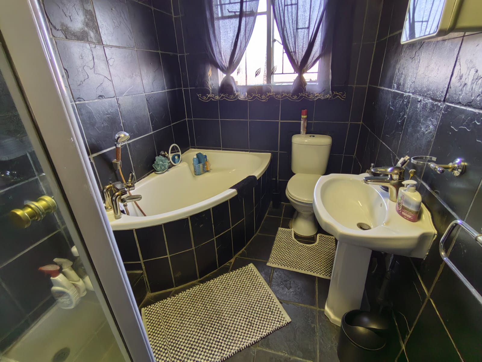 To Let 2 Bedroom Property for Rent in Dayanglen Gauteng