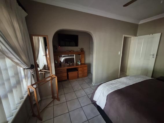 3 Bedroom Property for Sale in Brackenhurst Gauteng