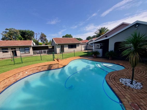 3 Bedroom Property for Sale in Brackenhurst Gauteng