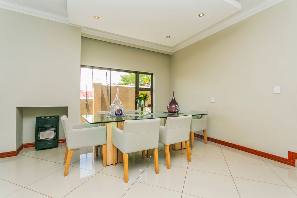 4 Bedroom Property for Sale in Bedfordview Gauteng