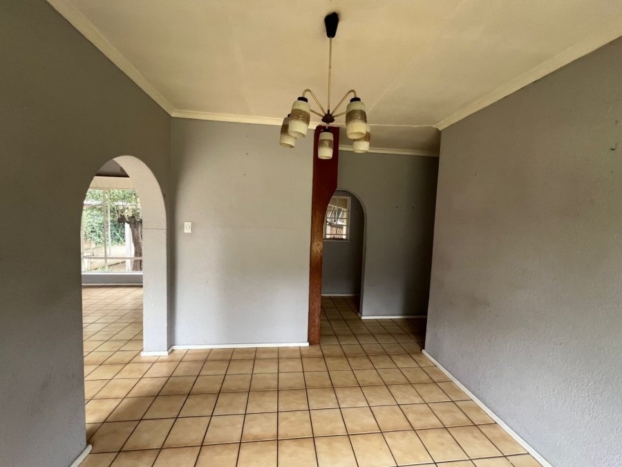 To Let 3 Bedroom Property for Rent in Brackendowns Gauteng